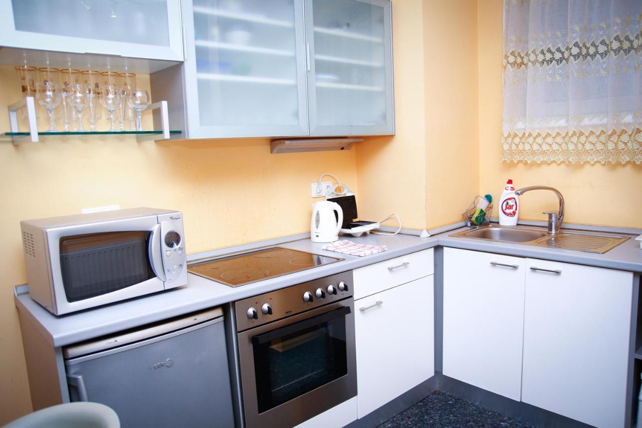 Club 218 Wellness Luxus Apartman Siofok Ngoại thất bức ảnh